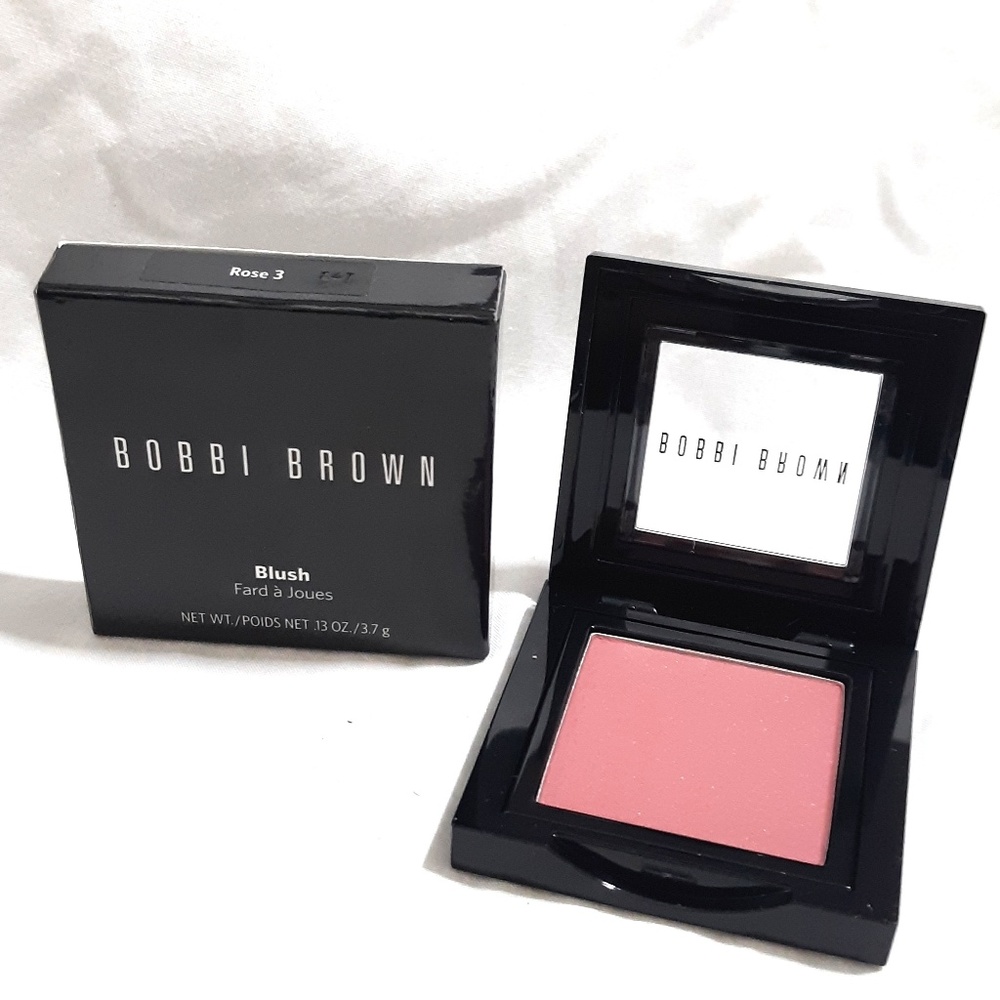 **NIB** Bobbi Brown	Blush	
Rose 3